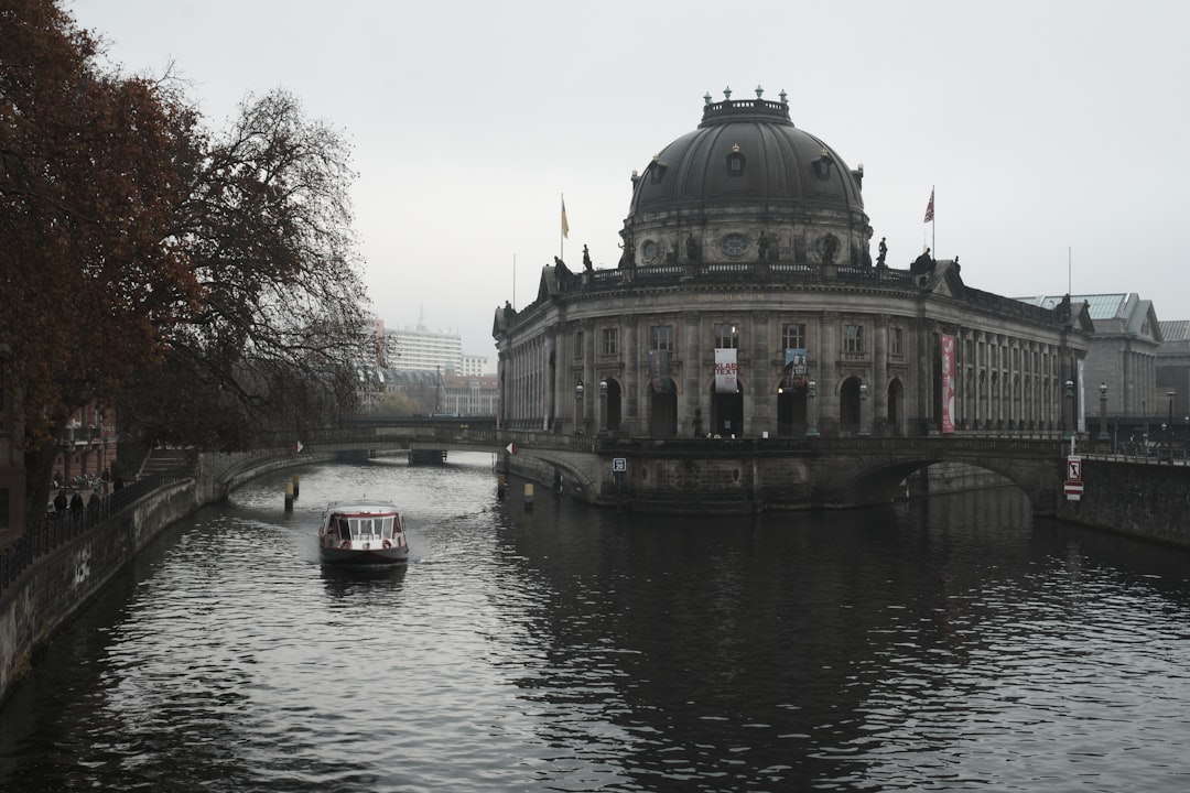 Museumsøen, Berlins fristed for kunst og videnskab - Berlin | Secret World Trip Planner