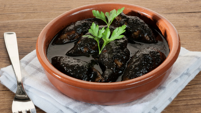 TXIPIRONES EN SU TINTA — San Sebastián