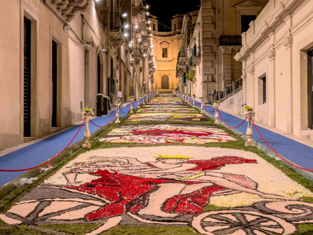 Primavera Barocca o Infiorata di Noto - Noto | Secret World Trip Planner