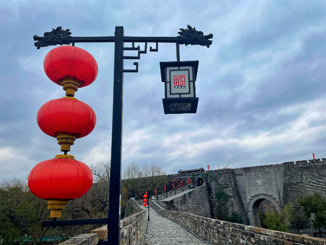 Nanjing City Wall, Hike into History — Nan Jing Shi