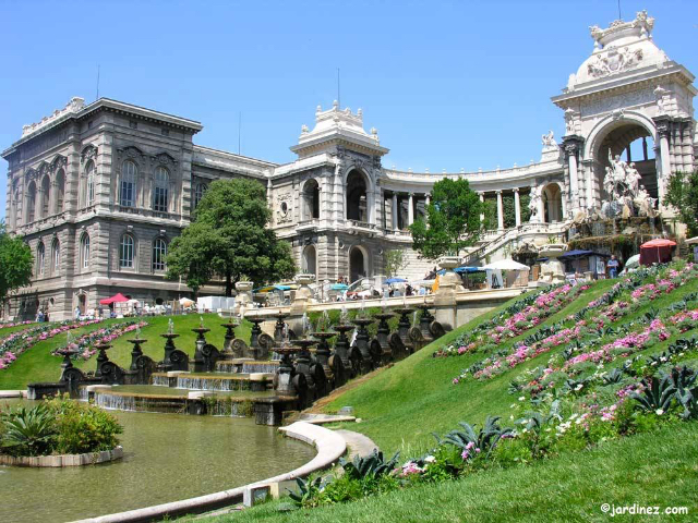 Parco del Palazzo Lonchamp - Marseille | Secret World Trip Planner
