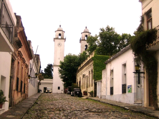 Chiesa del Santissimo Sacramento - Colonia Del Sacramento | Secret World Trip Planner