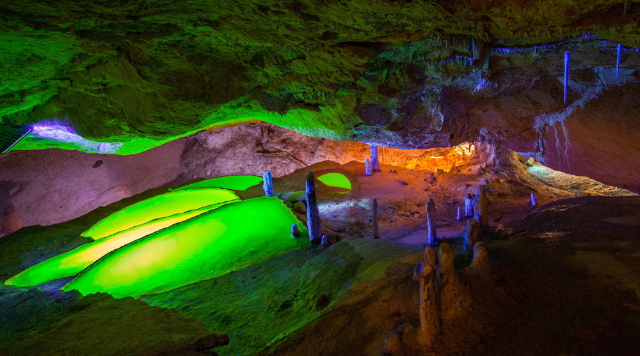 Grotta di Can Marçà - Puerto de San Miguel - Ibiza | Secret World Trip Planner