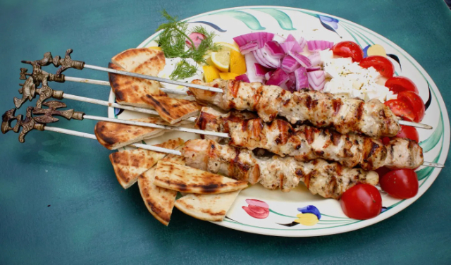Souvlaki - Maratona | Secret World Trip Planner