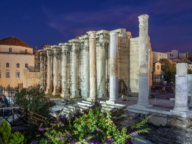La Biblioteca di Adriano - Athina | Secret World Trip Planner