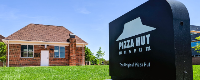 Pizza Hut Museum — Wichita