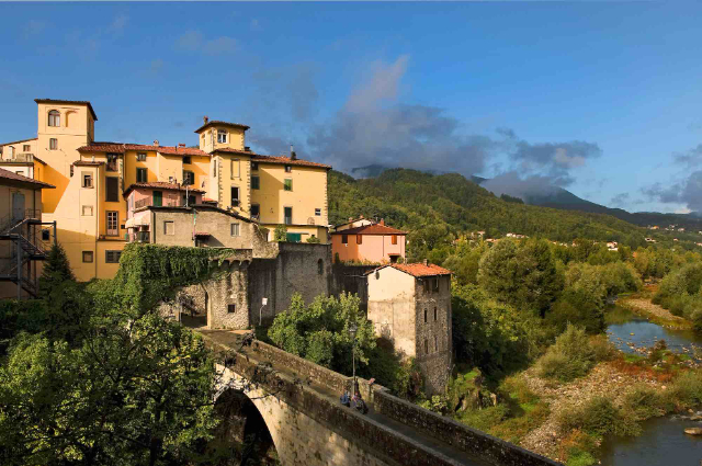 Кастельнуово-ди-Гарфаньяна - Castelnuovo di Garfagnana | Secret World Trip Planner