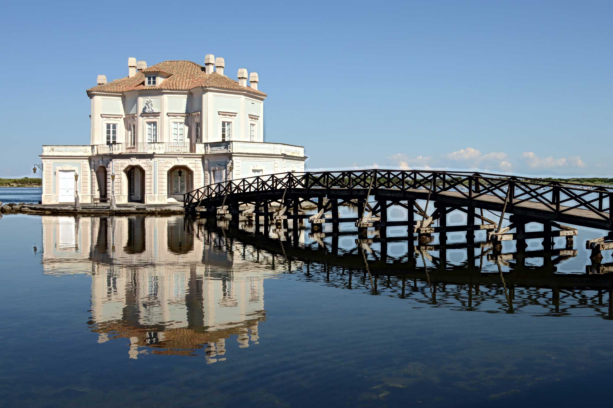 ROYAL CASINA di Taman Fusaro - Bacoli | Secret World Trip Planner