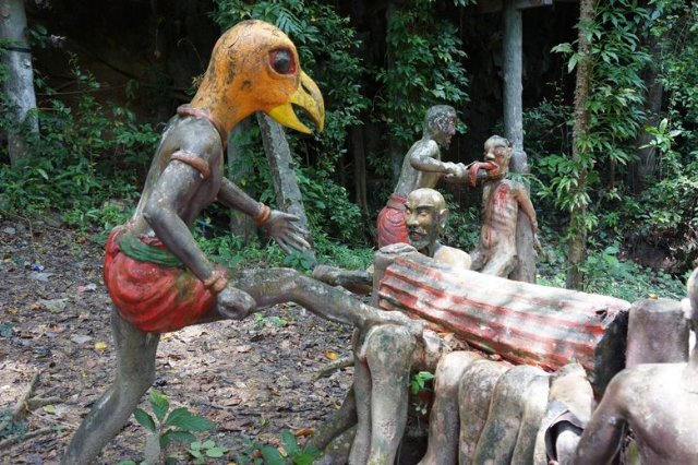 Wat Tham Ta Pan  - Tambon Tham Nam Phut | Secret World Trip Planner