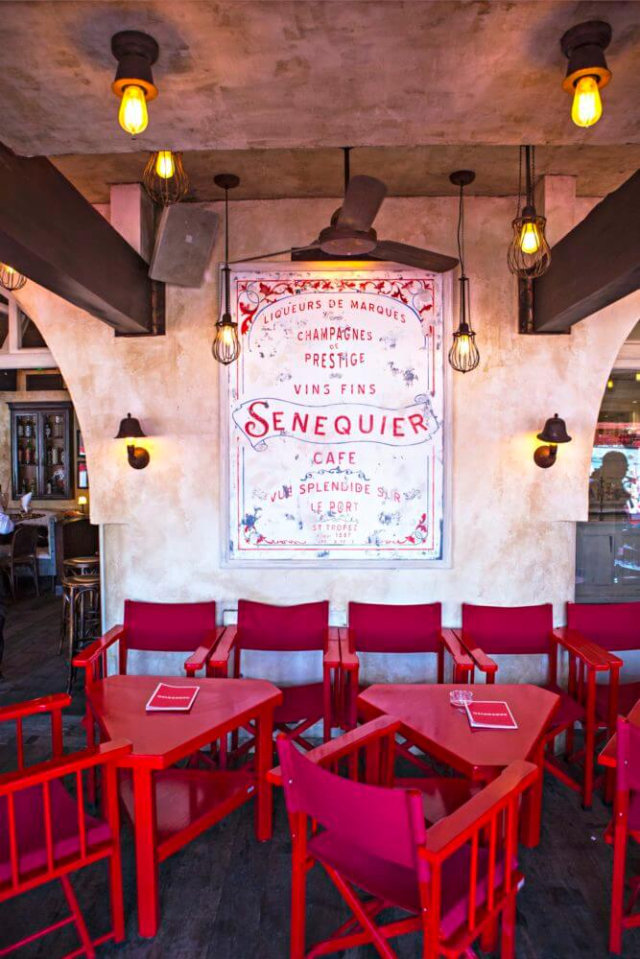 il Sénéquier e Brigitte Bardot - Saint-Tropez | Secret World Trip Planner