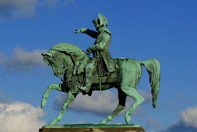 La Statua di Napoleone - Cherbourg-en-Cotentin | Secret World Trip Planner