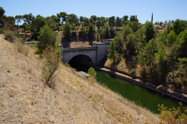 Rove Tunnel - Le Rove | Secret World Trip Planner