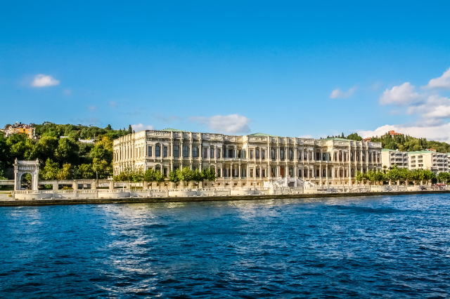 Palazzo di Çırağan - Çırağan Cd. No:32 | Secret World Trip Planner