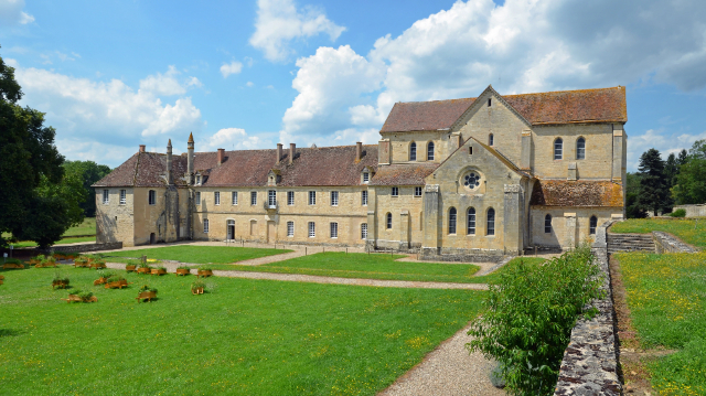 Bruère-Allichamps: the center of France - Bruère-Allichamps | Secret World Trip Planner
