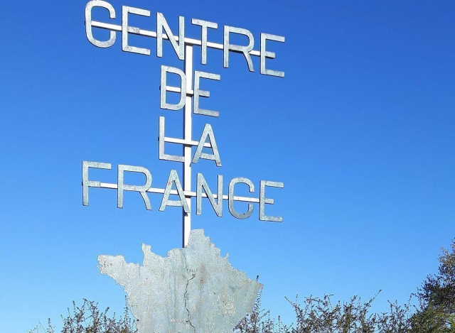 Bruère-Allichamps: the center of France - Bruère-Allichamps | Secret World Trip Planner
