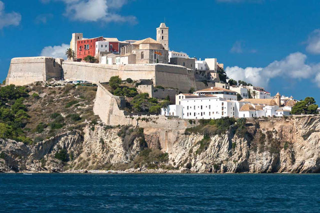 Kathedrale von Ibiza - Eivissa | Secret World Trip Planner