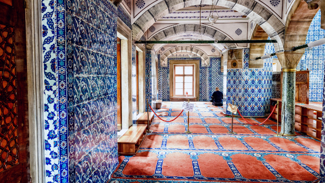 Rustem Pasha Mosque - Moschea di Rüstem Pascià | Secret World Trip Planner