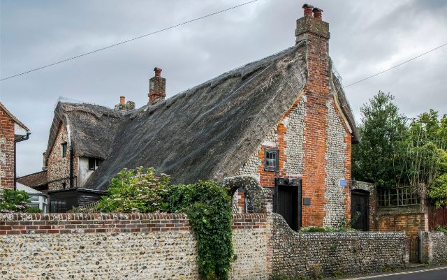 Blake's Cottage - Blakes Rd | Secret World Trip Planner
