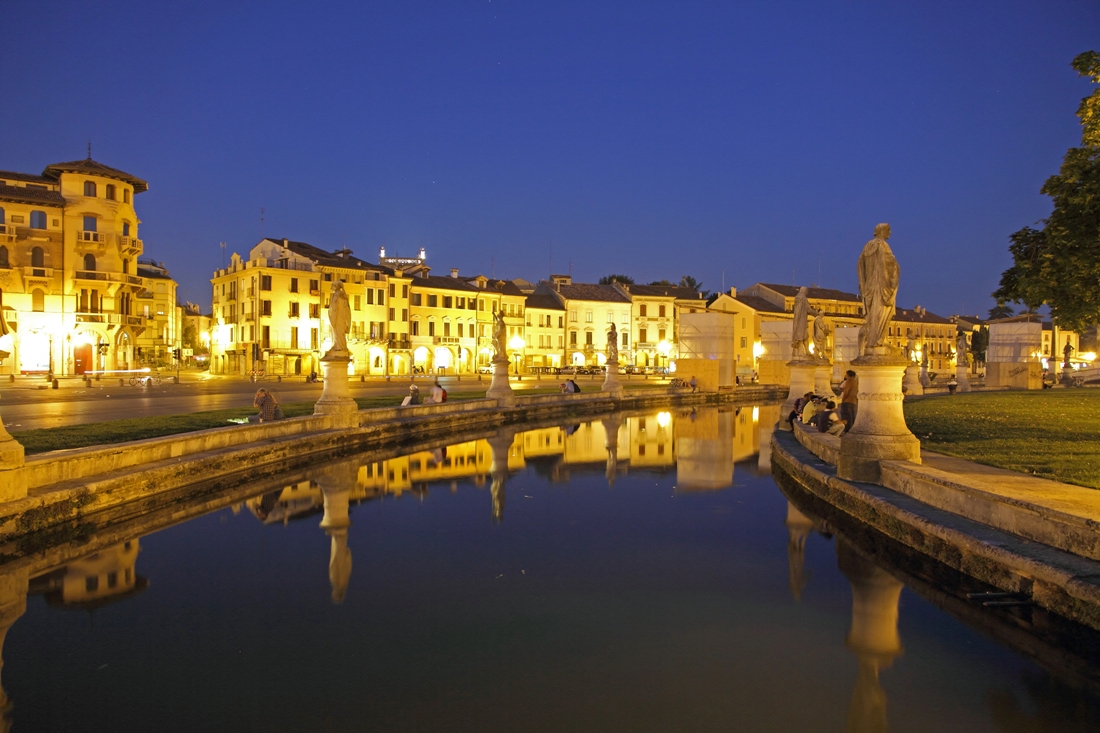 Prato della Valle - Padova | Secret World Trip Planner