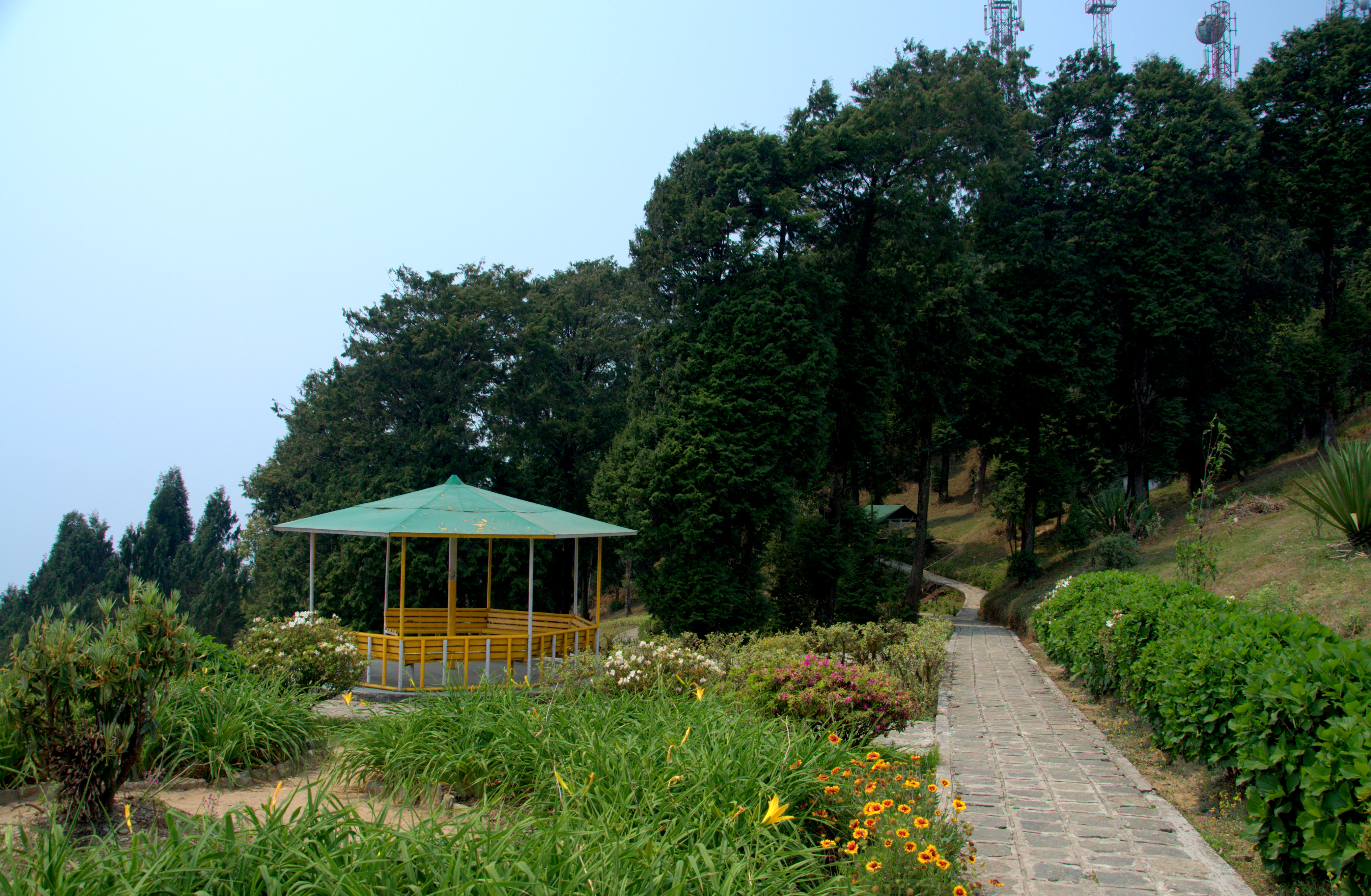 Deolo Hill: spectacular sunrise of Mount Kangchenjunga - Kalimpong | Secret World Trip Planner