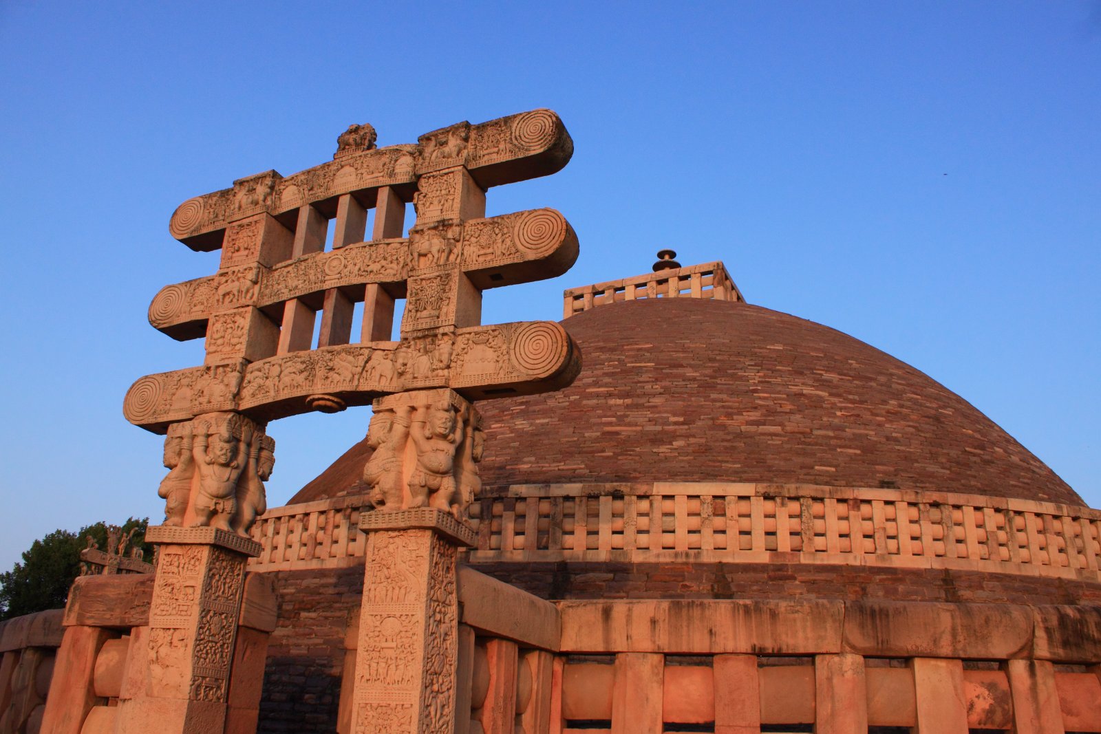 India | Sanchi stupa: The oldest stone structure - Sanchi | Secret World Trip Planner