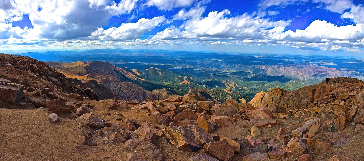 Colorado | Pike’s Peak and its breathtaking scenery - Pikes Peak | Secret World Trip Planner