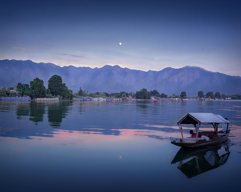 Lago Dal, India — Srinagar