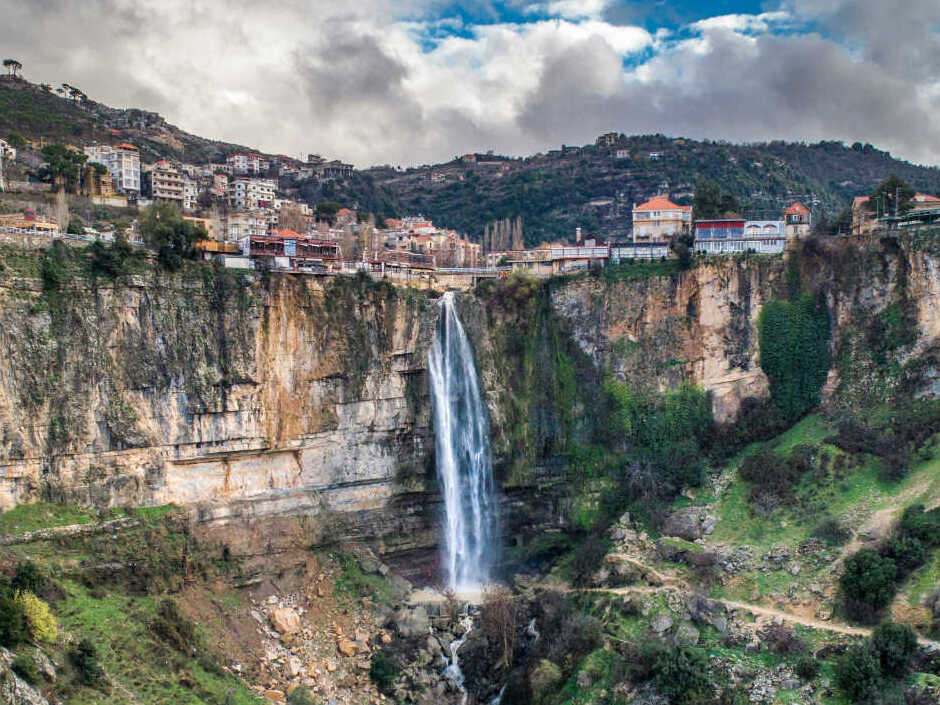 Libano | Jezzine is a town on a rocky promontory  — Jezzin