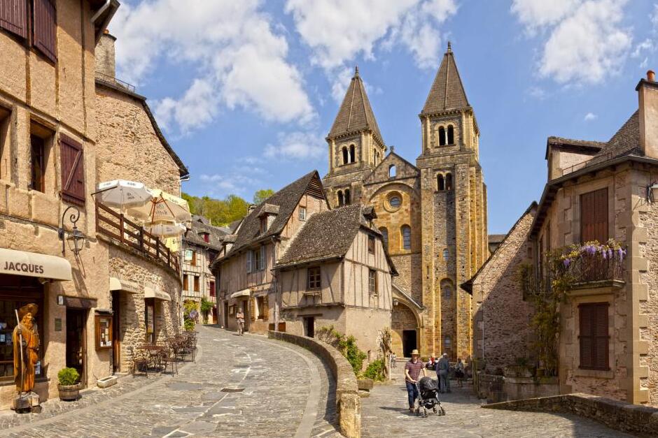 Conques ,One of the favourite village of the French — Conques