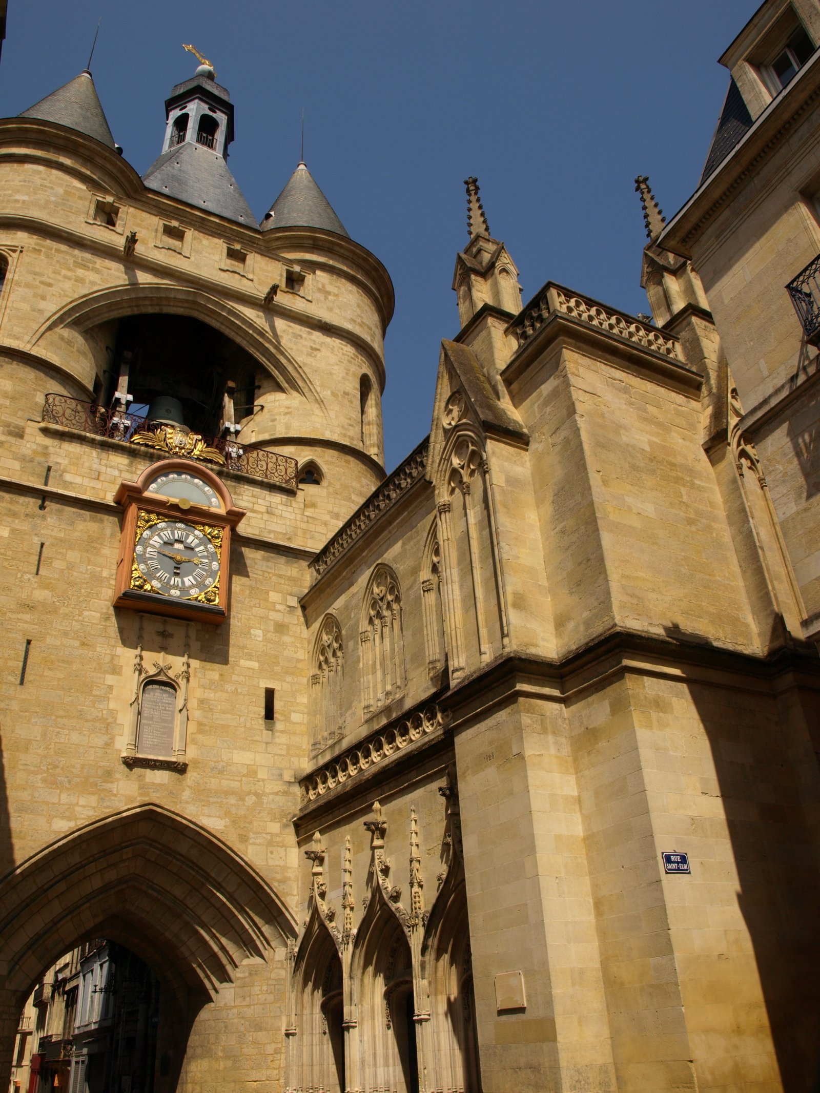 France | The Grosse Cloche, The Oldest Belfries - Bordeaux | Secret World Trip Planner