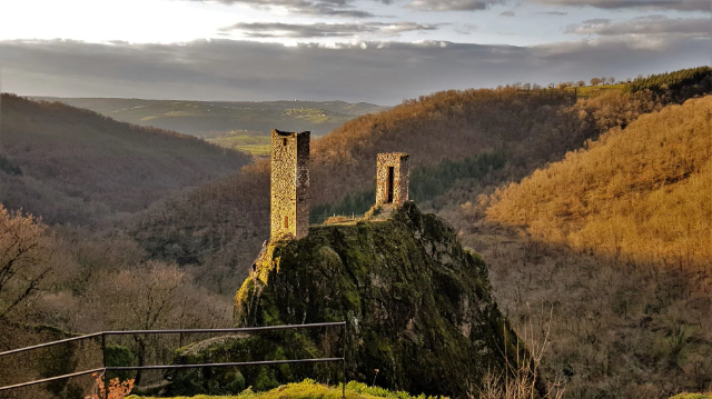 Le rovine di Peyrusse-le-Roc - Peyrusse-le-Roc | Secret World Trip Planner