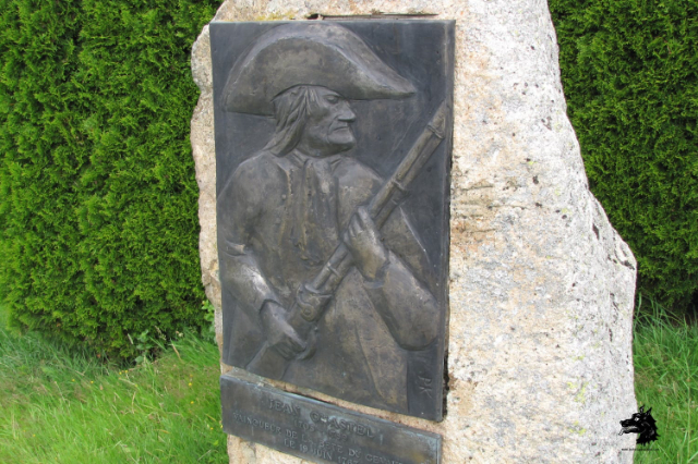 Monumento a Jean Chastel — La Besseyre-Saint-Mary