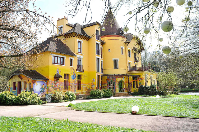 e Moulin Jaune - Crécy-la-Chapelle | Secret World Trip Planner