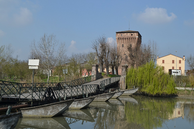 Il Ponte di Barche - Commessaggio Inferiore | Secret World Trip Planner