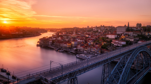 Enjoying a BlueDragon Walking Tour in Porto Portugal - Porto | Secret World Trip Planner