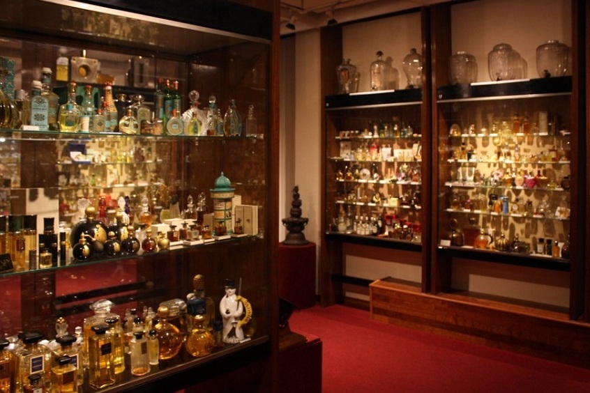 Barcelona : The Perfume Museum - Barcelona | Secret World Trip Planner