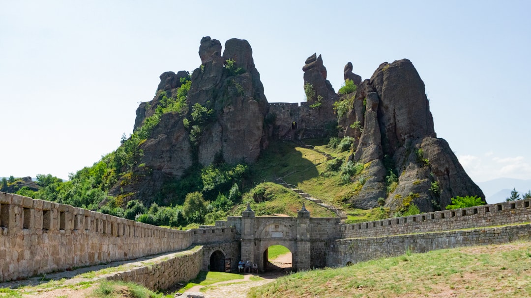 Bulgaria | Fortezza Belogradchik ( Rocca Kaleto ) - Belogradchik | Secret World Trip Planner