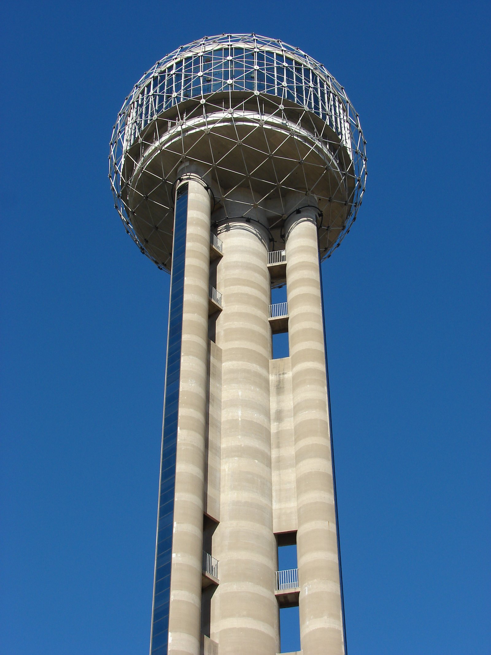 In the heart of Dallas, the GeO-Deck at Reunion Tower - Dallas | Secret World Trip Planner