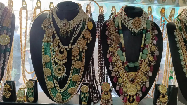 Zaveri Bazaar: Il cuore pulsante della gioielleria di Mumbai — Mumbai
