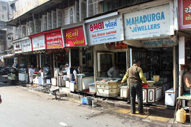 Zaveri Bazaar: Il cuore pulsante della gioielleria di Mumbai - Mumbai | Secret World Trip Planner