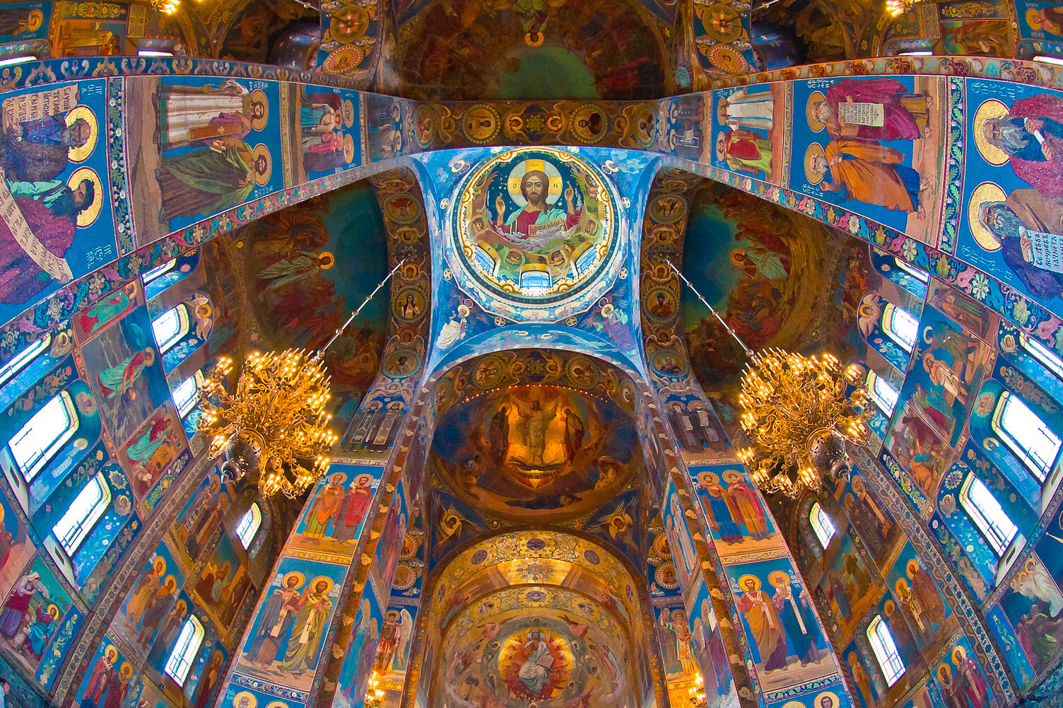 Sankt-Peterburg: Die Kirche der Auferstehung - Sankt-Peterburg | Secret World Trip Planner