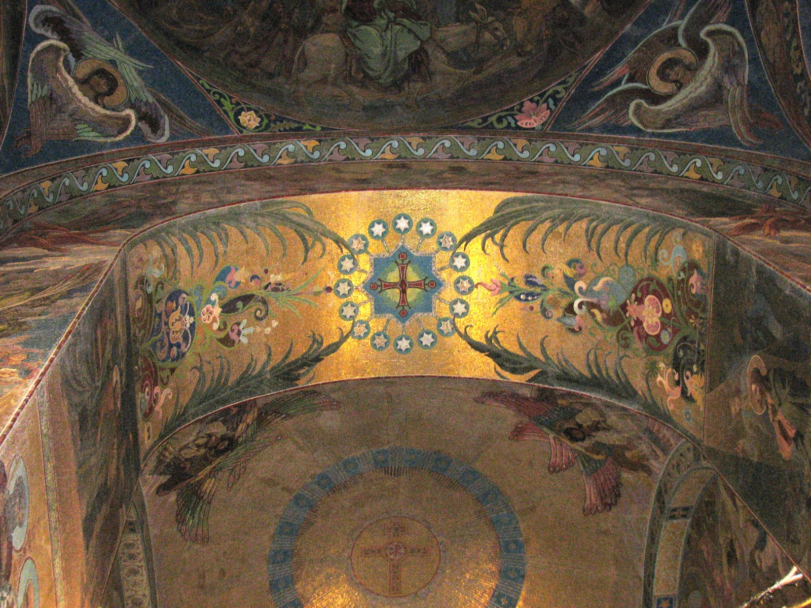 Sankt-Peterburg: Die Kirche der Auferstehung - Sankt-Peterburg | Secret World Trip Planner