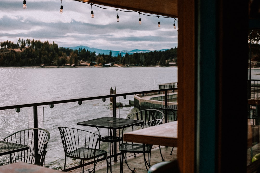 Montana: Flathead Lake - Lago Flathead | Secret World Trip Planner