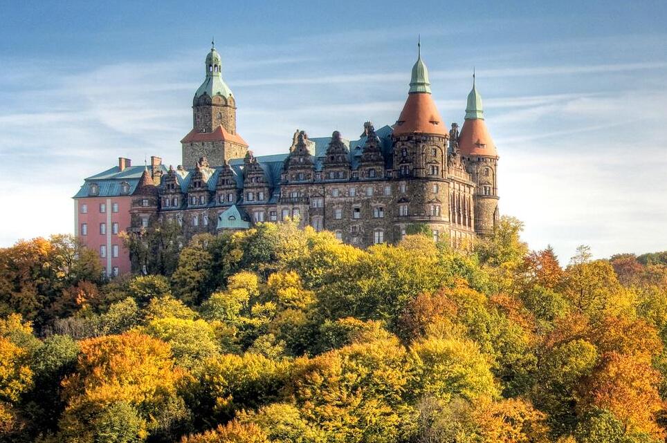 Schloss Ksiaz, das drittgrößte Schloss in Polen — Wa?brzych