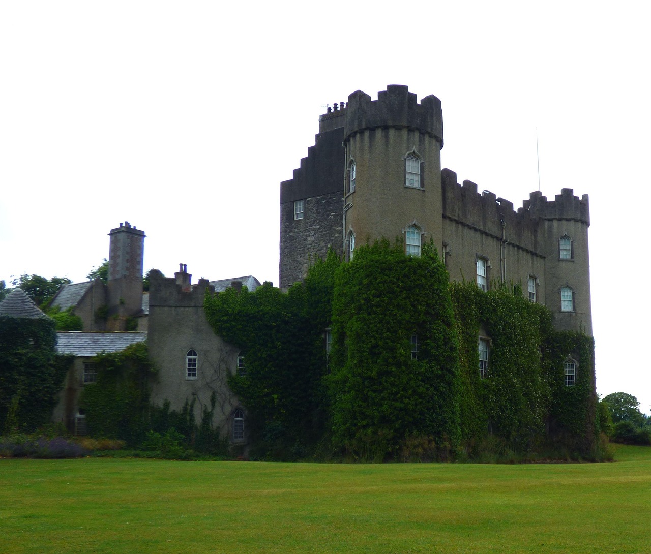Irland: Die Malahide-Burg - Malahide | Secret World Trip Planner