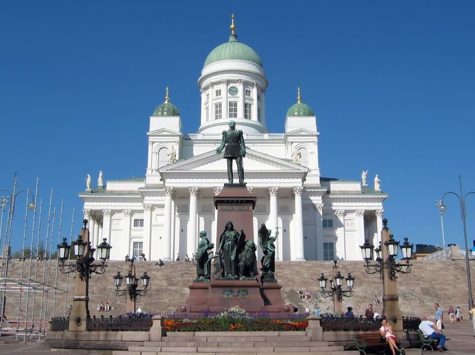 Piazza del Senato is a truly monumental square, located in the centre of the city. - Helsinki | Secret World Trip Planner