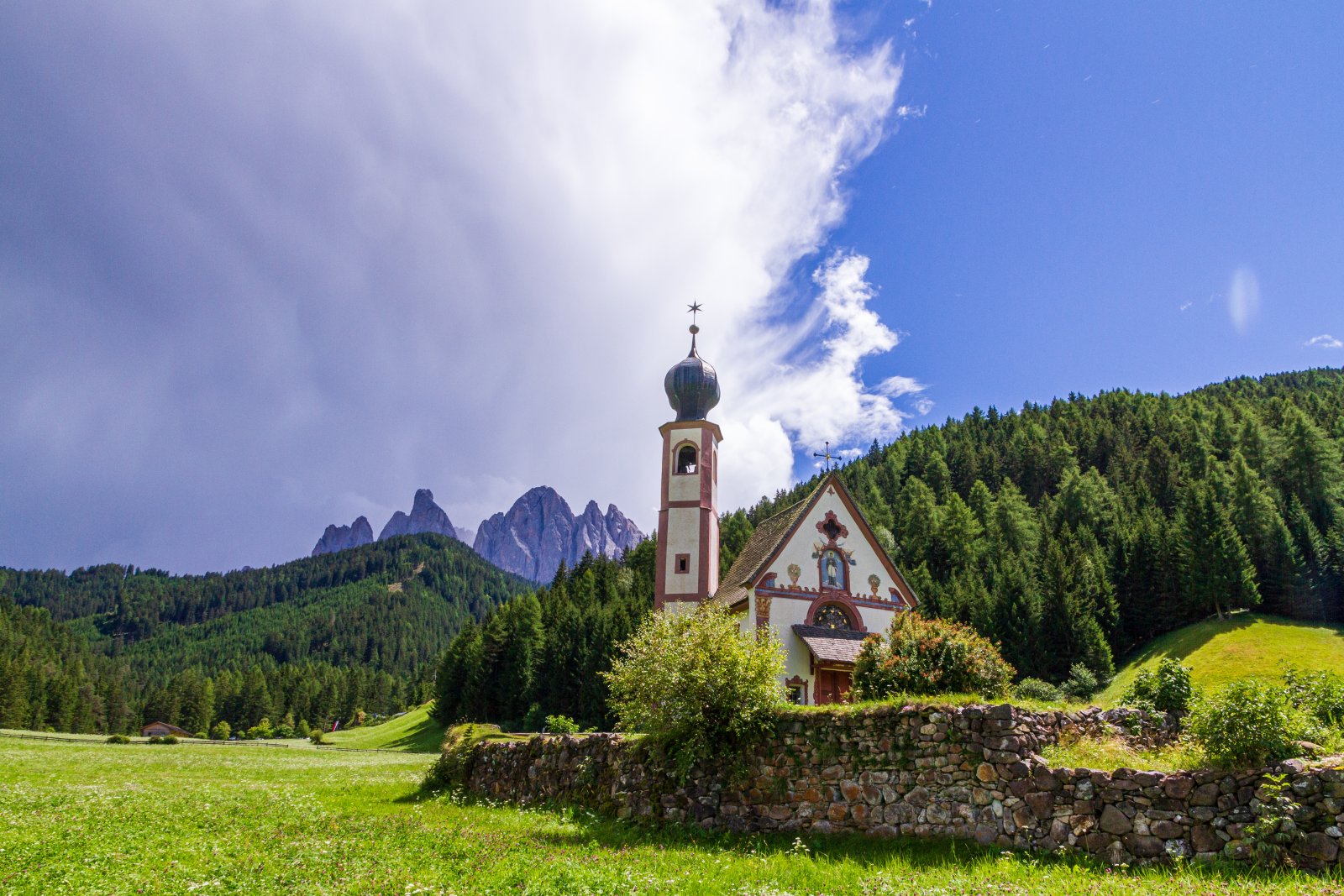 Dolomites | The little church of San Giovanni in Ranui - 2 | Secret World Trip Planner