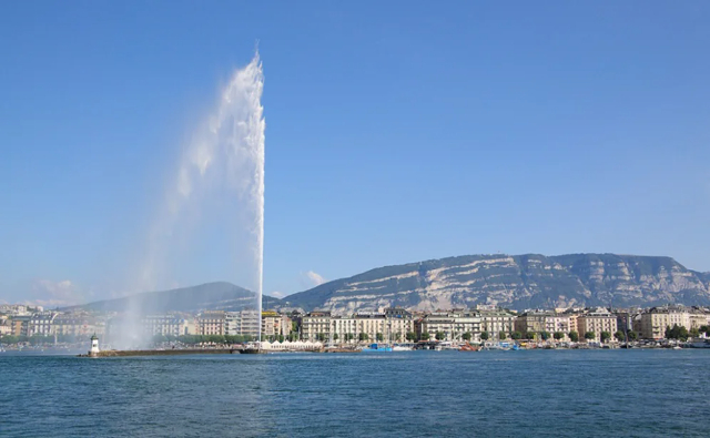 Jet d'Eau der große Brunnen in Genf - Genève | Secret World Trip Planner