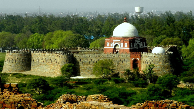 Tughlaqabad Baoli: ein verstecktes Juwel in Delhi — New Delhi