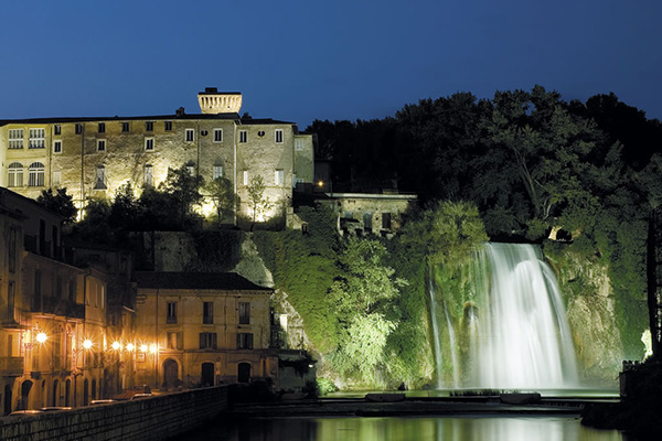 Fossinn mikli og Valcatoio - Isola del Liri | Secret World Trip Planner